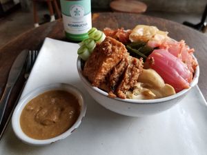 Japanese Macro Bowl at Vibe Cafe in Siem Reap