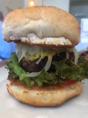 Nomad Burger ❤️🌱👌🏼 at Vibe Cafe in Siem Reap