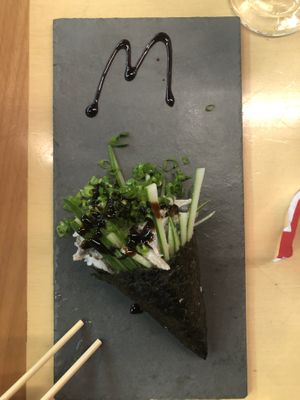 Temaki vegan (shimeji, tofupiry e pepino) at Mariposa in Salvador