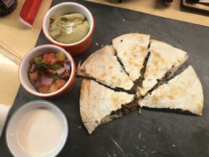 Quesadilla vegan at Mariposa in Salvador