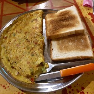 Amazing vegan omelette for breakfast at Evergreen Ecolodge in Chitwan National Park