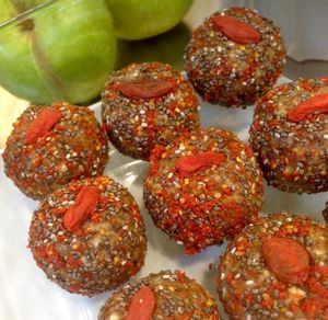GOJI ENERGy BOMBS! Made with organic goji berries, dates, raisins, almonds, cashews and chia seeds! A tornado of raw vegan energy! at Urban Orchard in Madrid