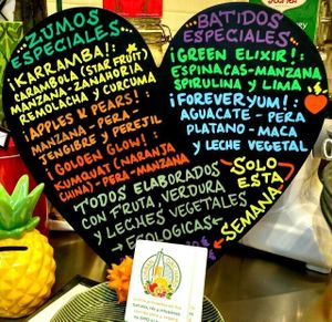 A number of different Organic cold-pressed juices and smoothies available at Urban Orchard Organic Juice Bar Madrid. at Urban Orchard in Madrid
