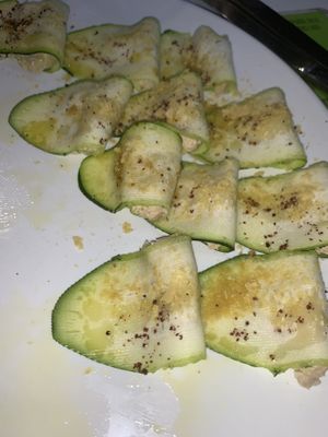 Raw zucchini ravioli 💚 at Urban Orchard in Madrid