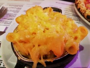 Vegan Mac and cheese at Pizza Punks in Glasgow