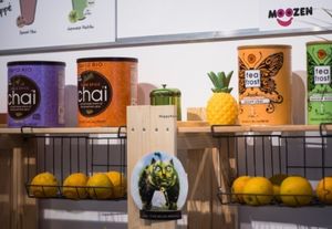 this and that  at Moozen Smoothies in Barcelona