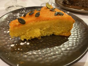 Carrot & pumpkin cake  at Artemisa Sol - Huertas in Madrid