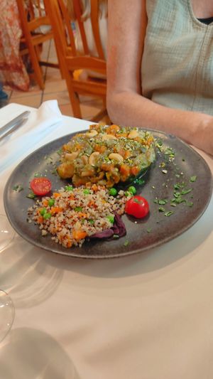 calabacín reina de África at Artemisa Sol - Huertas in Madrid