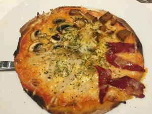 Four seasons pizza at Artemisa Sol - Huertas in Madrid