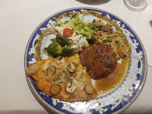 Plate of the day. All sort of just okay. Wouldn't call it good. at Artemisa Sol - Huertas in Madrid