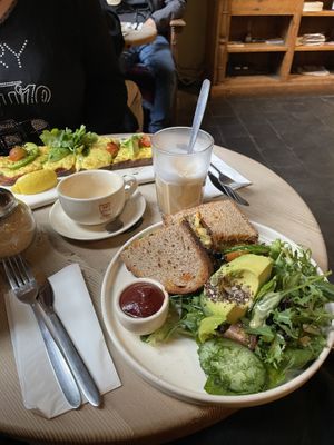   at Le Pain Quotidien - Simon Stevinplein in Bruges