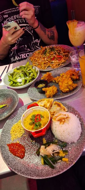 Yaki Udon, edamame, corn fritters, jackfruit rendang at Tampopo in West London
