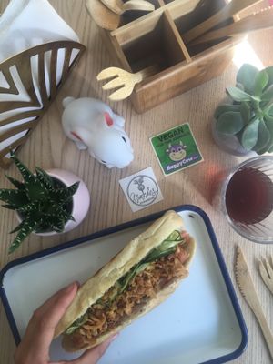 Yummy vegan hot dog! at Munchies in Bordeaux