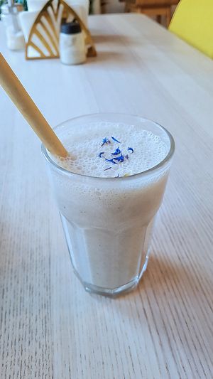 Banana lassi at Munchies in Bordeaux