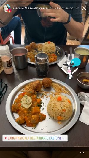 Vegano e Lactovegrtariano at Garam Massala in Sao Paulo