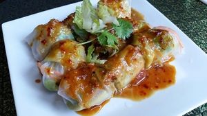 fresh spring rolls at May Kaidee in New York City