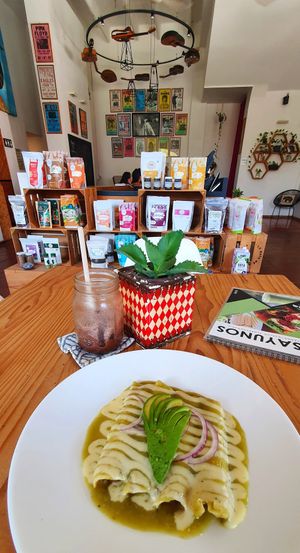 Yum at La Raiz de la Tierra in Ixtapa