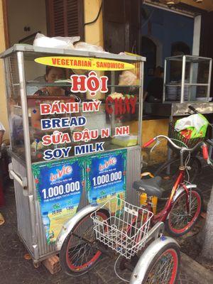 store front at Hoi Banh My Chay - Food Stall in Hoi An