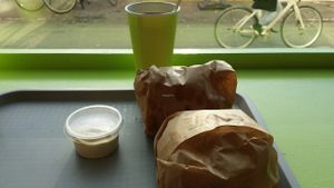 bbq menu w large drink and aioli dip at GreenBurger - Frederiksborggade in Copenhagen