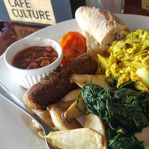 Vegan breakfast at Cafe Culture in Koh Tao