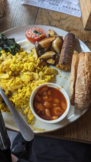 Vegan breakfast at Cafe Culture in Koh Tao