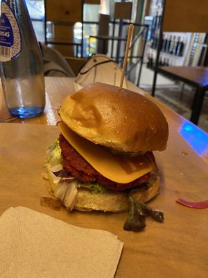 American Burger (with vegan cheese) at La Huerta de Almeria - Malasaña in Madrid