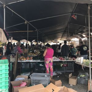 front entrance to the market at Hilo Farmer's Market in Hilo