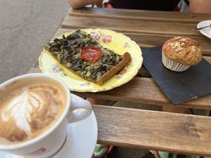 Vegan muffin, vegan typical Mallorca spinach and onion cake   at Verdeteja in Mallorca