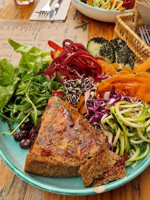 Quiche mit Salat at Verdeteja in Mallorca
