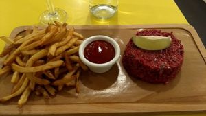 tartare and fries at Paradis Marguerite in Paris