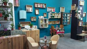 That's the place "La Tapadera" where you find VEGiMACLET at Vegimaclet in Valencia