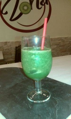 Batido de piña y espinacas at Zona Verde in Salamanca