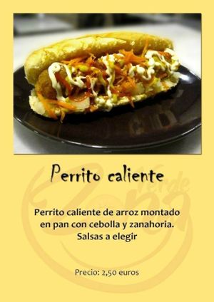 Perrito caliente de arroz at Zona Verde in Salamanca