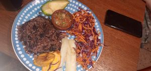 Plato combinado vegano del viernes at Bar Gallo in Zaragoza