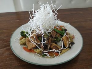 Buddha Delights with 10 items of fresh vegetables at Mai3 Veggie Kitchen - Raya Tuban in Kuta