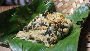 Betutu Grilled Rice
(Balinese traditional spices) at Mai3 Veggie Kitchen - Raya Tuban in Kuta