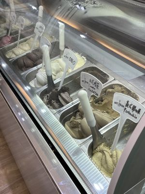 Yummyyyy  at Nice Cream in Taipei