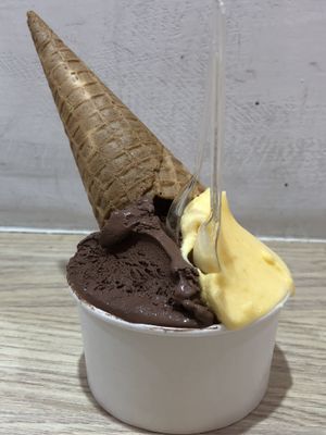 Chocolate and Orange at Nice Cream in Taipei