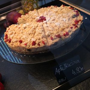 Raw vegan apple cake at Mom's Table  in Augsburg