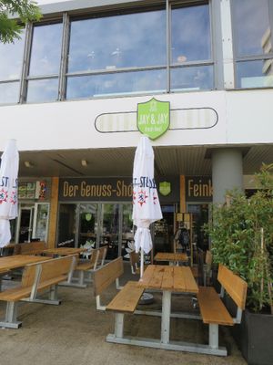 outdoor seating at Jay & Jay in Saarbrucken
