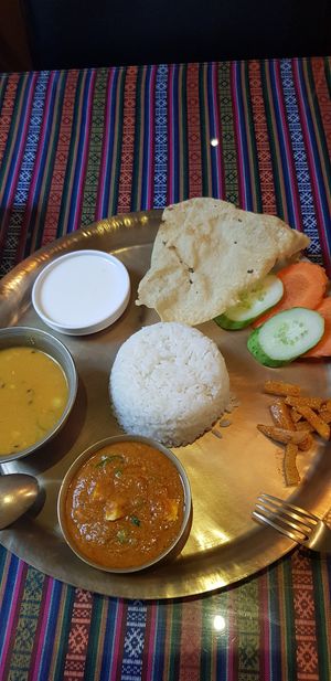 The yogurt cream isn't  vegan. Better tell ti the staff when you order don't out it at Himalayan Restaurant - 히말라얀 레스토랑 in Seoul