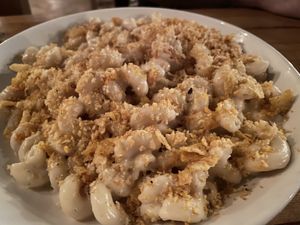 White ‘Cheddar’ Mac and Cheese at The Beer Plant in Austin
