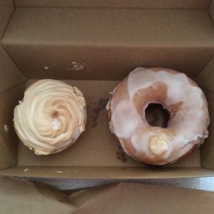 Vegan lemon meringue and vegan donut at Hoo Gah in Bendigo