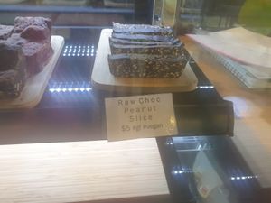 Raw slice at Hoo Gah in Bendigo