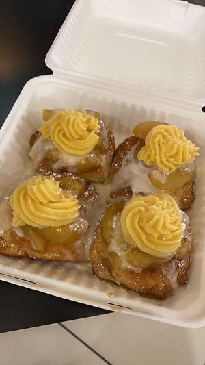 Vegan apple custard scrolls! at Hoo Gah in Bendigo