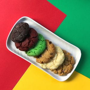 These are our New Year’s rainbow cookies 🍪 Perfect for a yummy yet healthy snack break (Mint Choco, Red Velvet, Pistachio, Sprout, Lemon, Unicorn)
 at Sprout Korea Natural Whole Food Service in Seoul