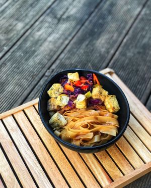 Tofu Thai Drunken - full of flavor, fragrant, spicy and slightly sweet (Rice Noodles, Peppers, Purple Cabbage, Onion, Garlic, Carrots, Spicy Sriracha Soy Sauce)  at Sprout Korea Natural Whole Food Service in Seoul