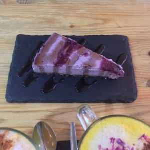 Blueberry cheesecake at Foodprintz Cafe in Lisbon