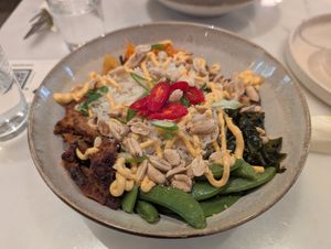 Korean bowl at Raw Nest in Krakow