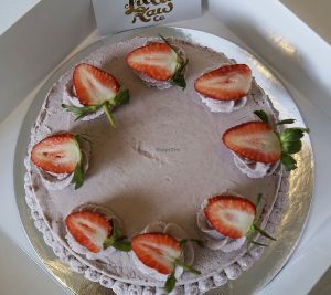 Little Raw Co. offers a full size cakes that are 100% raw vegan for any celebration or corporate event. our Neapolitan Cheesecake is our most popular flavour. at Little Raw Co. in Cremorene